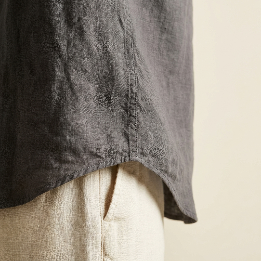 Détail bas chemise lin Ardoise Core Atlas